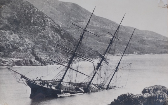ss Paquita, wrecked at The Heads, Knysna, 18 October, 1903